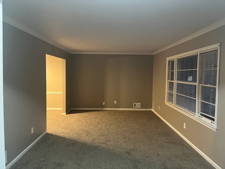 408 Rockbridge Ct — Photo 8