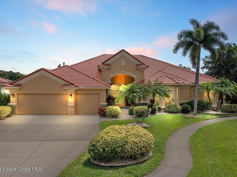 1st image of 965 Chatsworth Dr