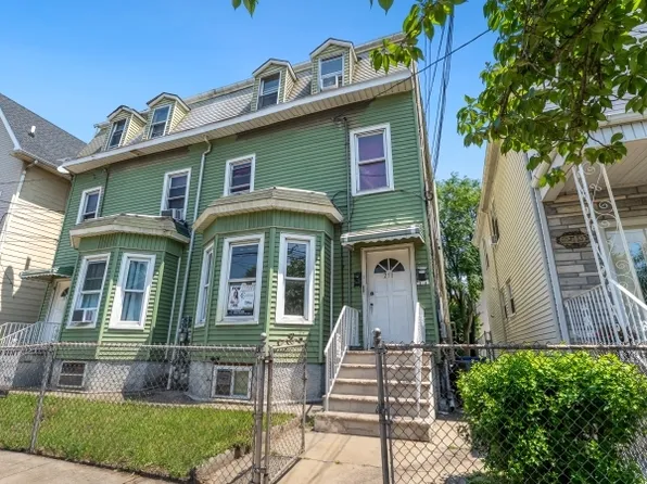 253 Franklin St APT 1, Elizabethport, NJ 07206