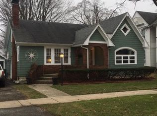 118 W Kelsey St, Three Rivers, MI 49093