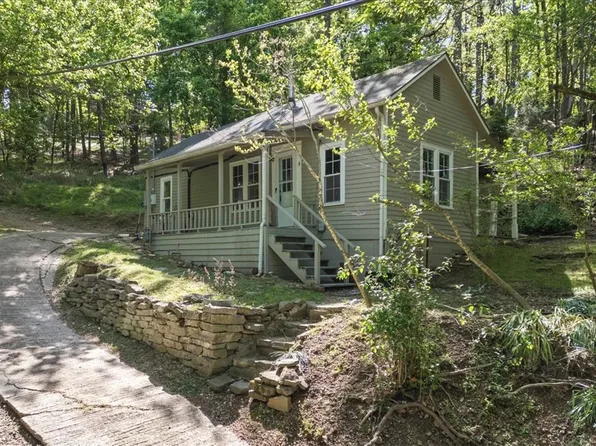17 Berryville Ave, Eureka Springs, AR 72632
