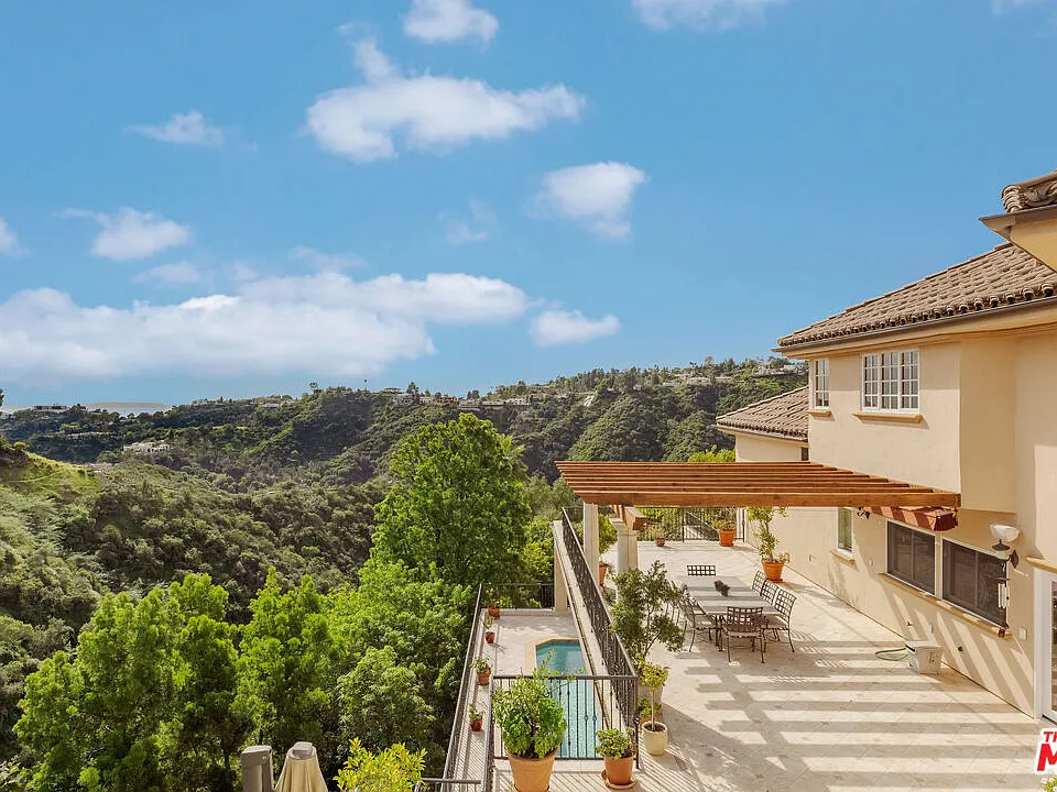 1922 Bel Air Rd