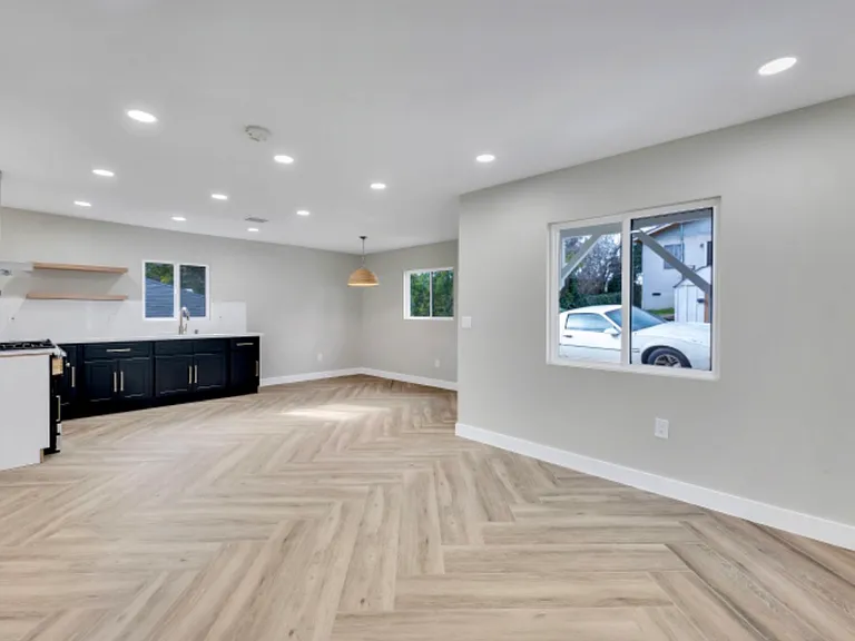 1223 N Avenue 45 — Photo 2