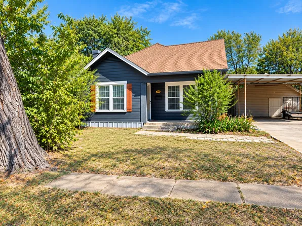 209 W Sabine St, Groesbeck, TX 76642