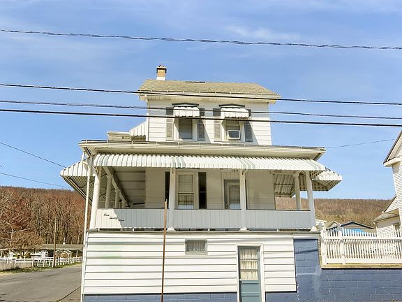 2nd image of 129 W Broad St