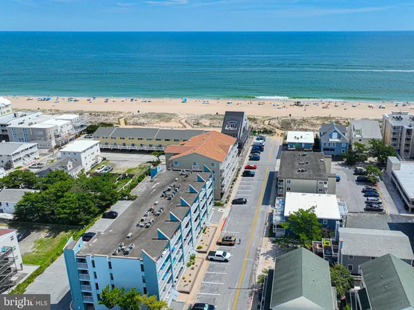 12 42nd St Unit 303, Ocean City, MD 21842