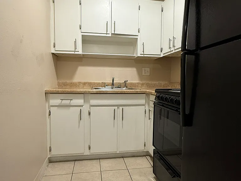 Tailwinds Apartments — Photo 20