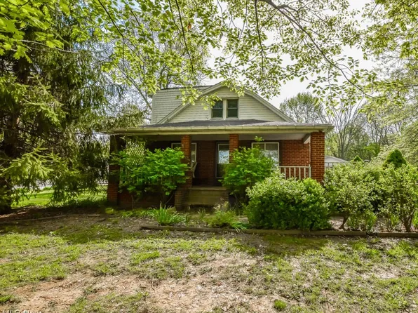 7300 Sherman Church Ave SW, East Sparta, OH 44626