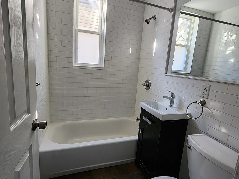 7628 John F Kennedy Blvd #2F — Photo 3