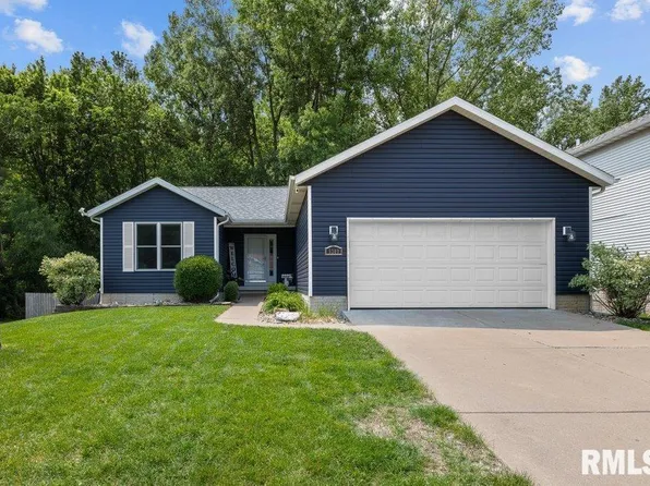 5300 Hillandale Rd, Davenport, IA 52806