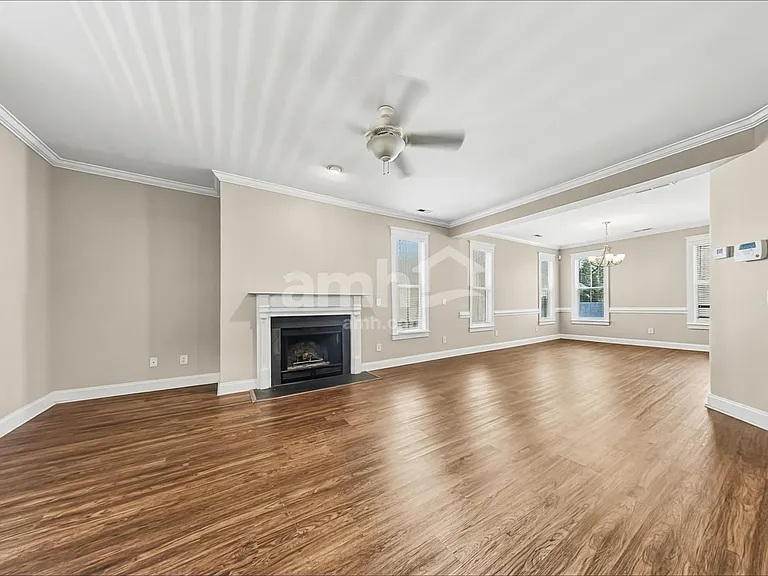 1304 Carol Oaks Dr — Photo 7