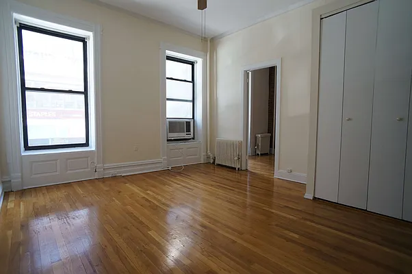 Rented by Bold New York | media 7