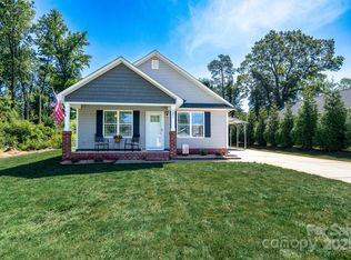 131 Crescent St, Kannapolis, NC 28081