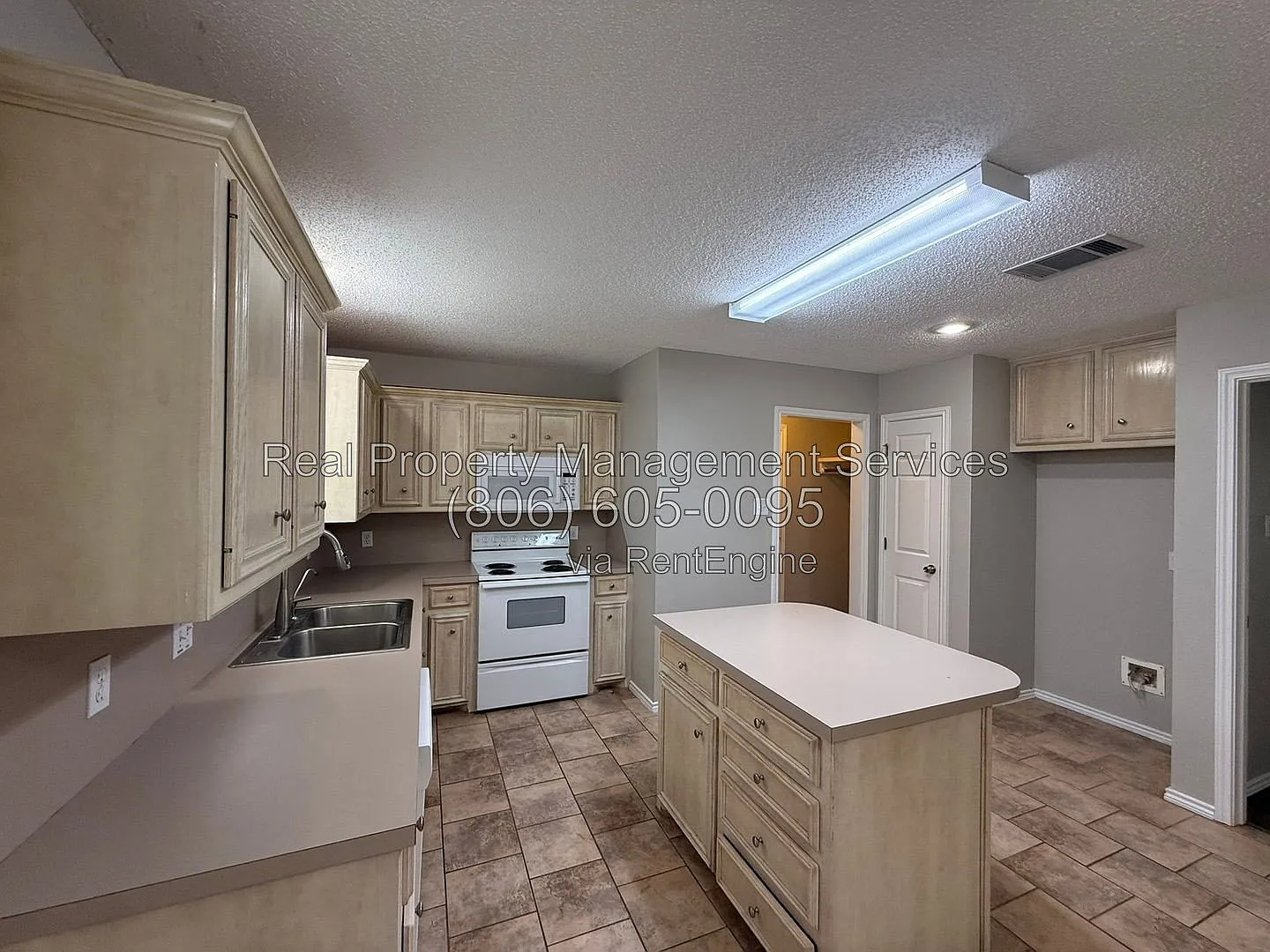 3 bed, 2.0 bath, 1757 sqft, $1,600 — Photo 4