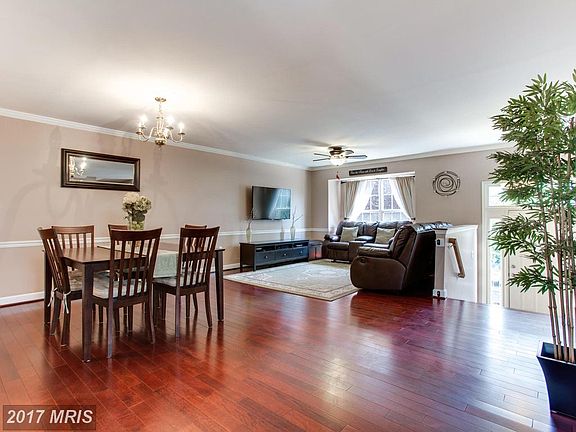 5th image of 9008 Falcon Glen Ct