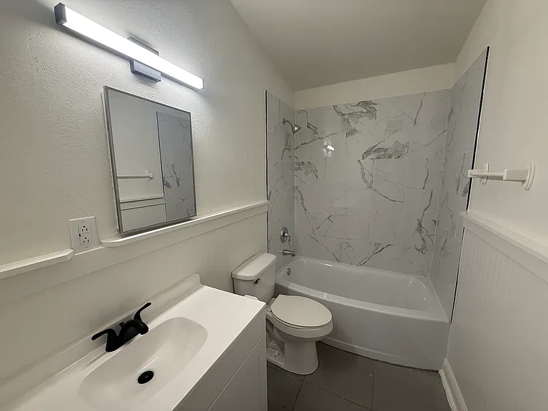 2916 Williams Ave — Photo 22