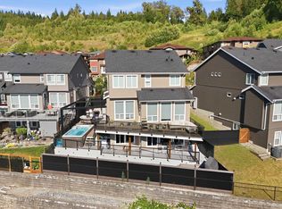10447 248th St, Maple Ridge, BC V2W 0A1