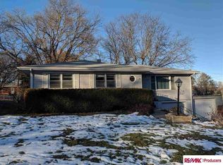 7264 Frederick St, Omaha, NE 68124