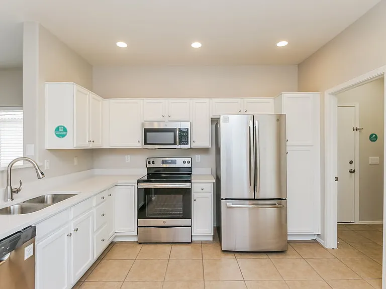 7660 E Baltimore St — Photo 8
