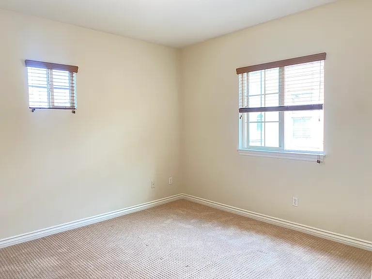5531 Sultana Ave — Photo 20