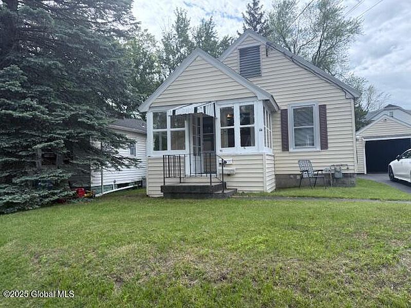 2nd image of 12 Birch Avenue