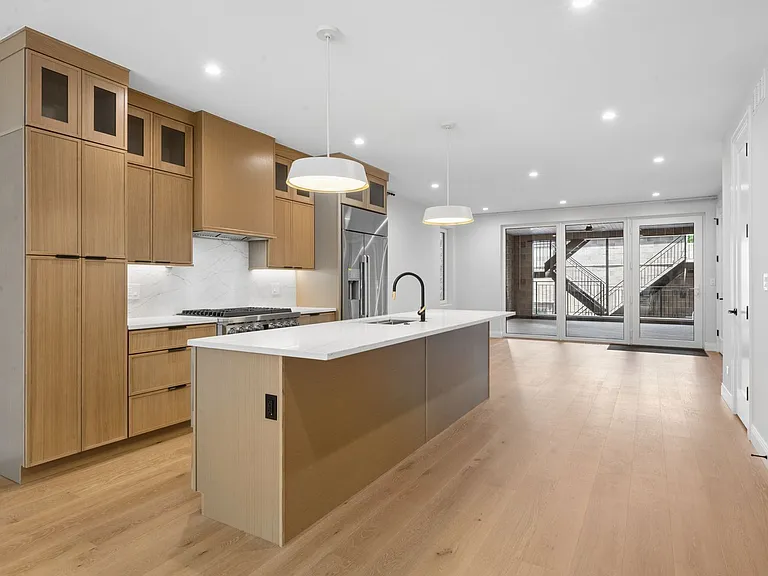 3739 N Clifton Ave #1 — Photo 18