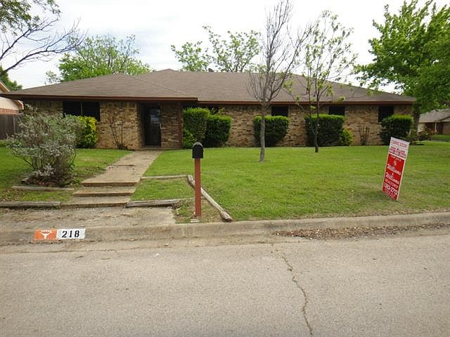 1st image of 218 Diane Dr