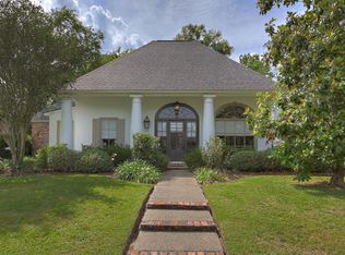 1601 Notting Hill Dr, Baton Rouge, LA 70810
