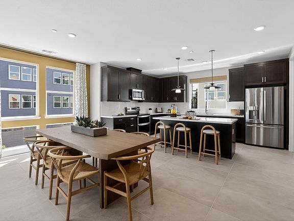 Row Townhome Residence 6 Dining