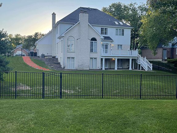2nd image of 4871 Boulder Ln