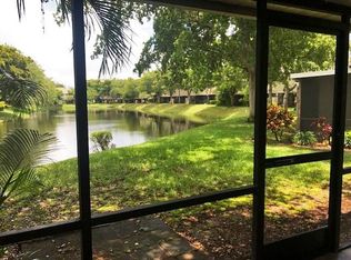1947 Discovery Cir E, Deerfield Beach, FL 33442