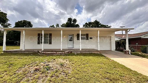 1617 N Christine Dr Photo 1