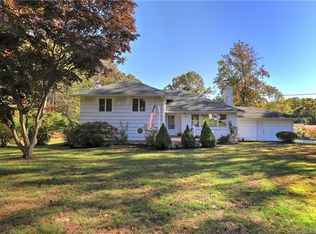 453 Ridge Rd, Orange, CT 06477