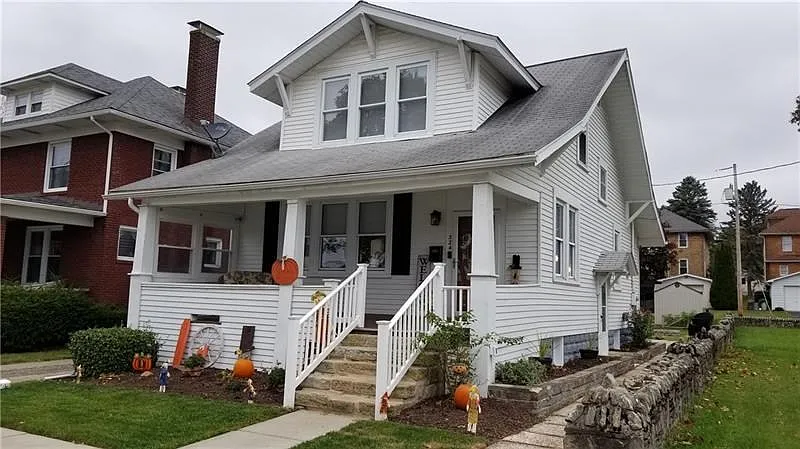 324 W Fairview St photo 1