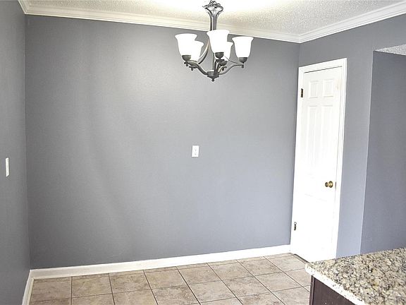 5th image of 4114 Paule Ave