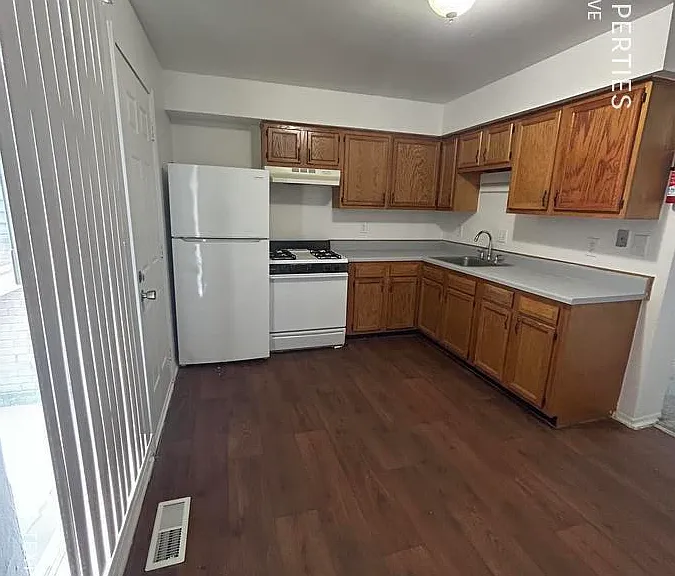 605 Villa Dr — Photo 3