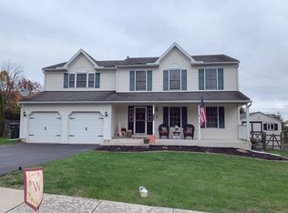 114 Slate Run, Douglassville, PA 19518