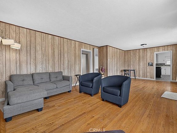 4th image of 555 Pacific Ave