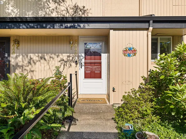 1444 Fetters Loop, Eugene, OR 97402