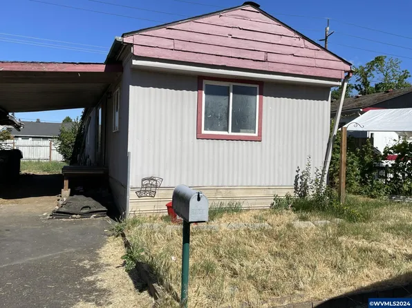 3174 Comber Ct NE, Salem, OR 97305