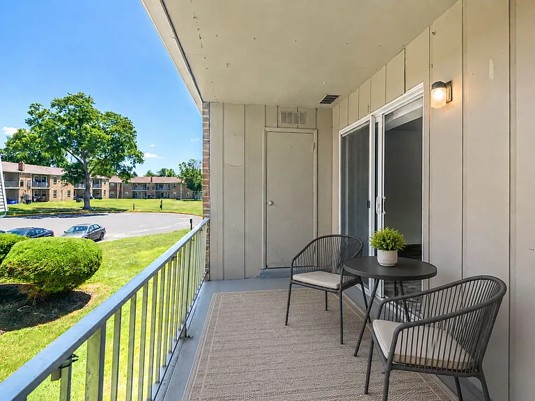 Fairways Apartment Homes — Photo 11
