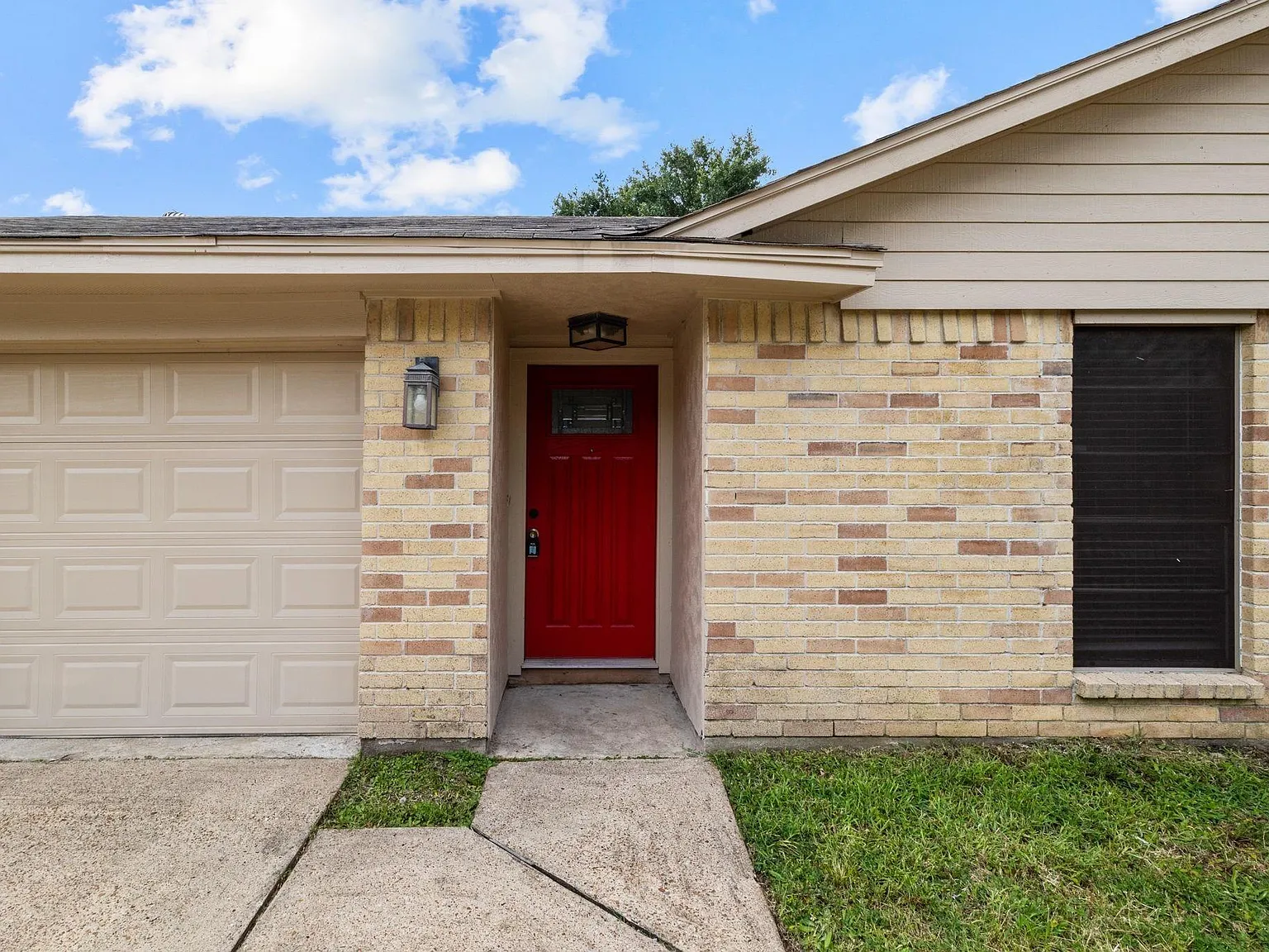 3 bed, 2.0 bath, 1226 sqft, $1,750 — Photo 2