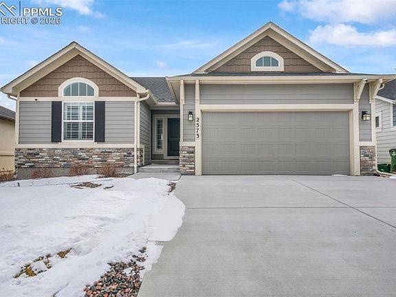 2nd image of 2573 Lakes Edge Dr