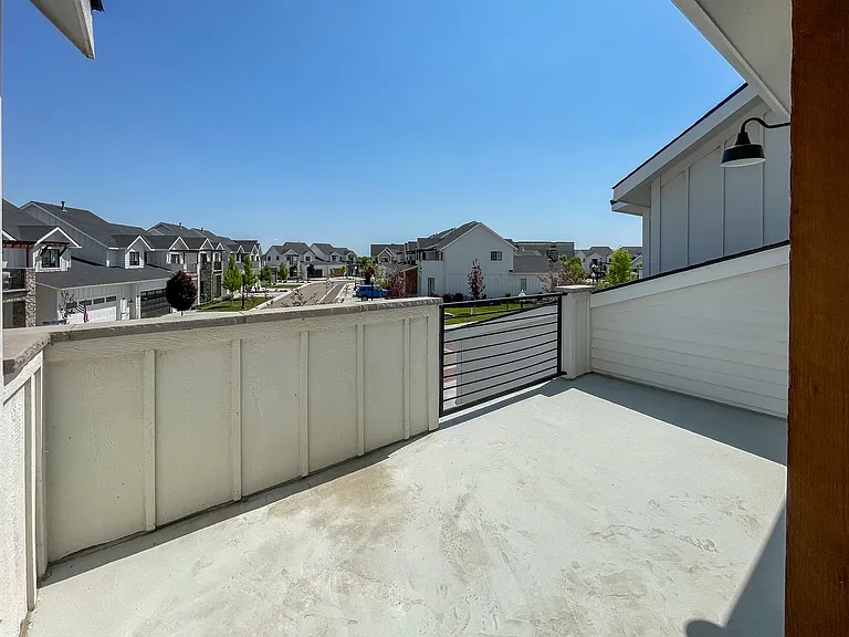 4200 W Lovegood Ln — Photo 32