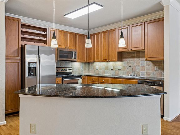 5th image of 1711 Old Spanish Trl APT 202