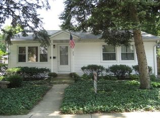 865 Mason Ln, Des Plaines, IL 60016
