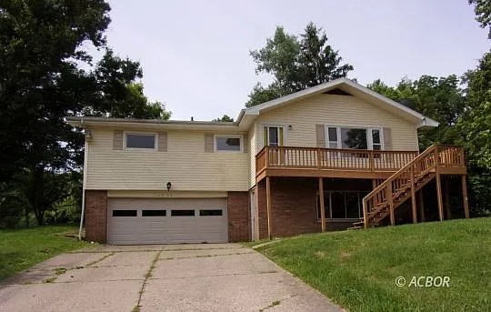 9039 Echo Ln photo 1