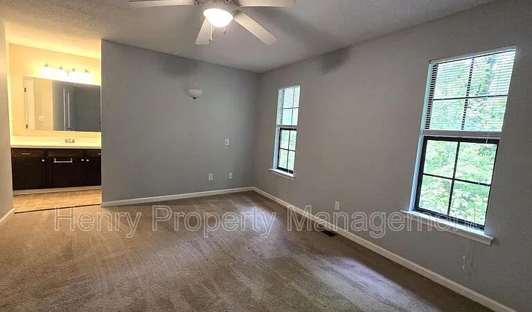 4265 The Oaks Dr — Photo 13