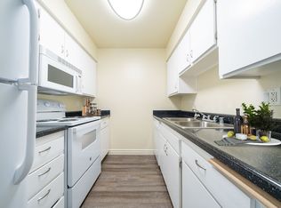 1245 Palomar Pl APT 57, Vista, CA 92084