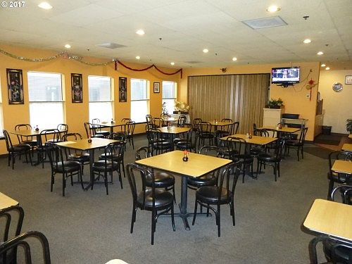 4th image of 2207 NE Columbia Blvd
